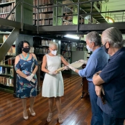 Manuscrito do poema foi encontrado dentro de um livro do próprio Mario Quintana