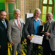 Elvio Funck também recebeu a Medalha, entregue pelo secretário Gunter Axt