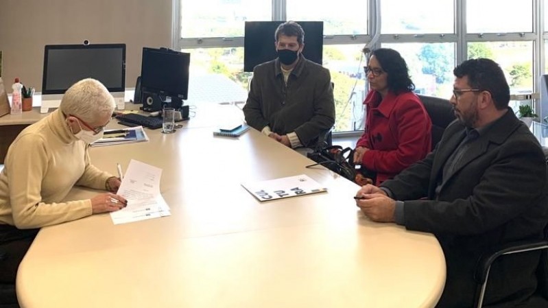 A assinatura da Ordem de Serviço ocorreu nesta terça-feira (31)