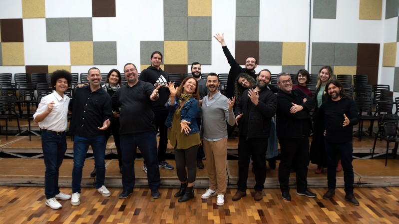 Elenco e equipe técnica de I Pagliacci crédito Vitória Proença