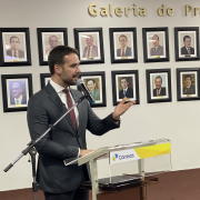 Governador Eduardo Leite no púlpito EBCT ok