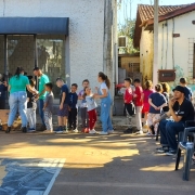  Em Muçum, as crianças foram presenteadas com brinquedos e doces