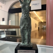 Os vencedores receberam o troféu criado pelo artista Xico Stockinger