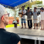 A secretária Beatriz Araujo participou da solenidade de entrega das obras