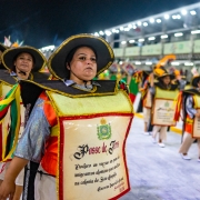 Desfile destaca as marcas da imigração e a miscigenação de culturas no desenvolvimento do RS