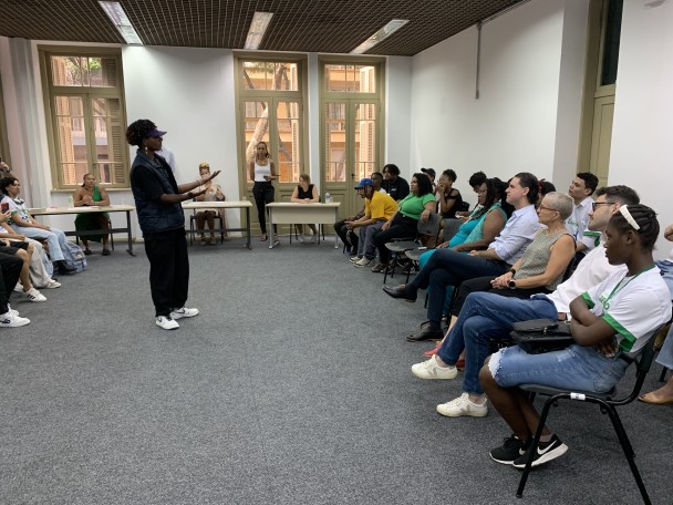 Nove participantes, com idades entre 16 e 24 anos, apresentaram-se no encontro, ocorrido na Sala Sérgio Napp, na CCMQ