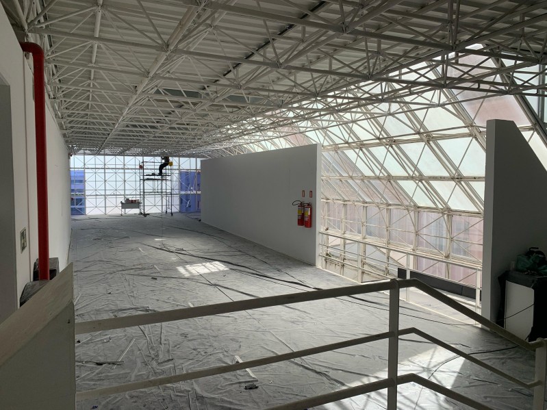 Também prossegue a qualificação da Galeria Xico Stockinger (foto), atualmente o principal espaço expositivo do MACRS, na CCMQ