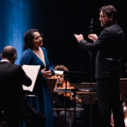 Ospa, Carol Braga e Evandro Matté na última passagem da Orquestra por Taquara, em 2022