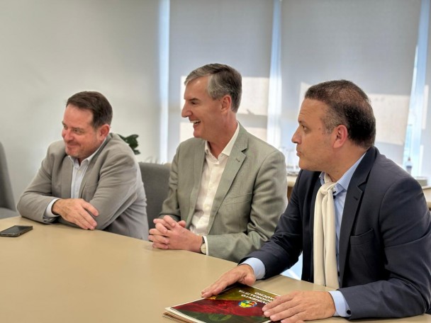 Secretário do Turismo, Ronaldo Santini, da Cultura, Eduardo Loureiro e o presidente do MTG, Alessandro Gradaschi