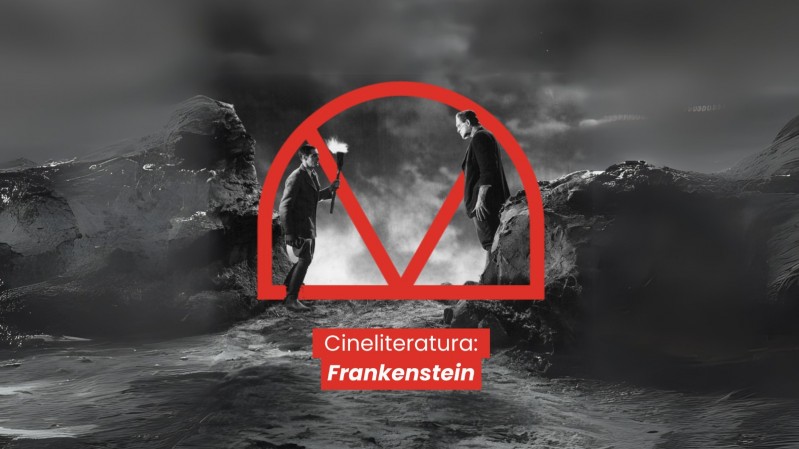 Cena em preto e branco do filme “Frankenstein”, com uma paisagem rochosa e sombria ao fundo. À esquerda, um homem segura uma tocha e encara uma figura imponente à direita, o monstro de Frankenstein, que está em uma elevação. No centro da imagem há uma marca gráfica em vermelho, em forma de arco estilizado com um “V” invertido dentro, característico das atividades relacionadas ao cinema na Casa de Cultura Mario Quintana. Abaixo da imagem, sobre uma tarja vermelha, está escrito o nome do projeto: “Cineliteratura: Frankenstein”.