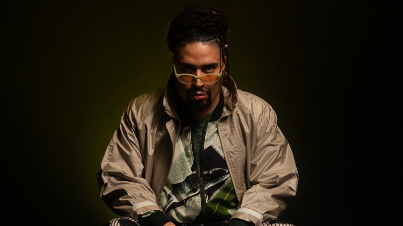 Show de Cle&ocirc;menes Junior ocorre na pr&oacute;xima ter&ccedil;a-feira (8/9), &agrave;s 20h, no Teatro Sim&otilde;es Lopes Neto