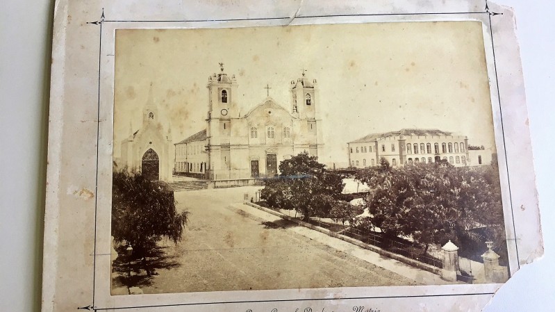 Registro da antiga catedral de Porto Alegre na Praça da Matriz / Foto: Divulgação