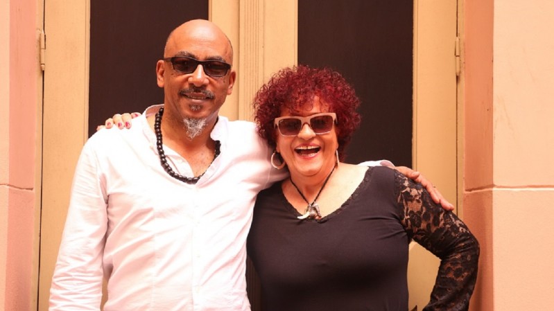Gilberto Oliveira e Flora Almeida fecham parceria para o show "Revendo Pérolas"
