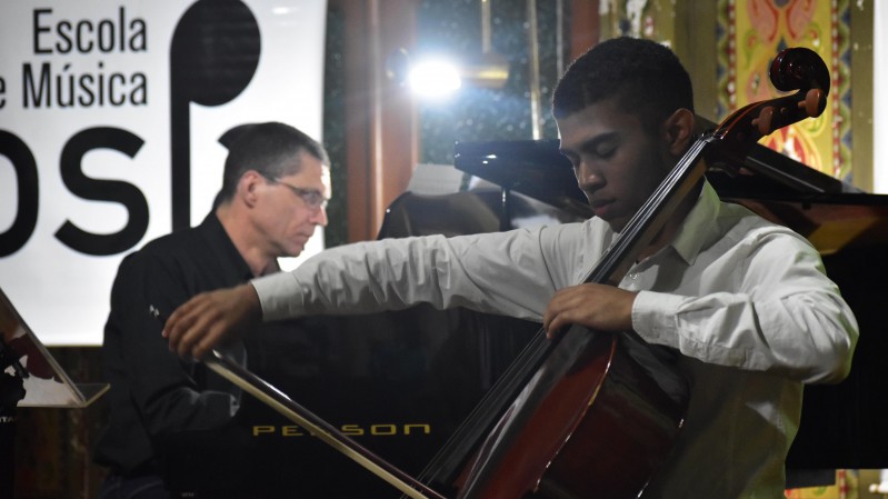 A Escola de Música da Ospa foi fundada em 1972 e promove formação gratuita para músicos de orquestra