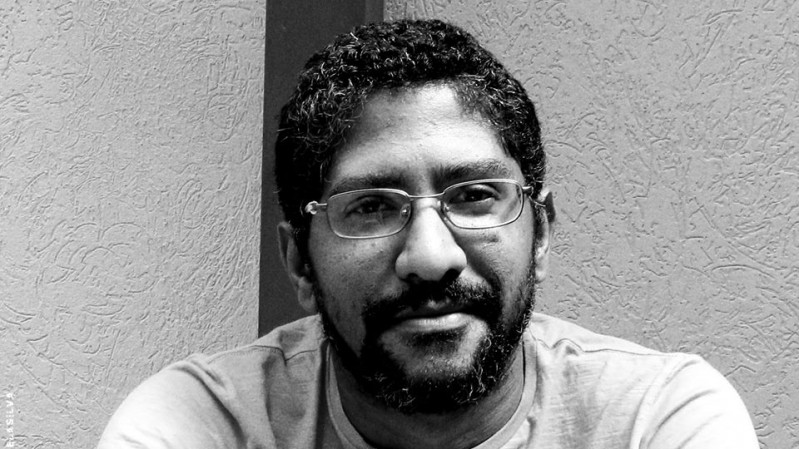 Jéferson Tenório é mestre em Literaturas Luso-Africanas e o palestrante sobre a obra de Carolina de Jesus