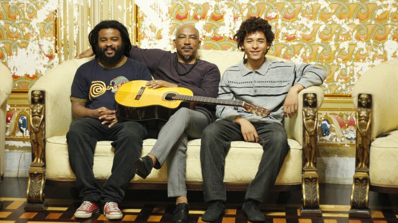 Gil Jazz Trio é formado por Dionísio Souza, Gilberto Oliveira e Lucas Fê