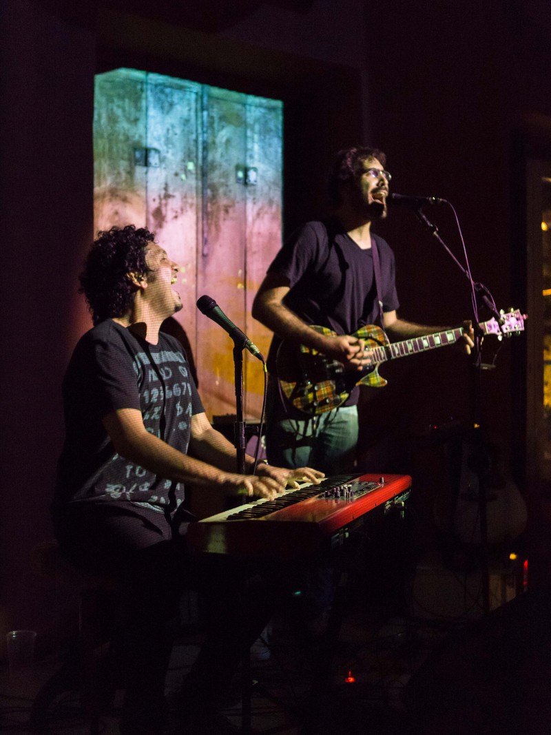 Yanto Laitano (piano) acompanhado por Beto Chedid (guitarra)