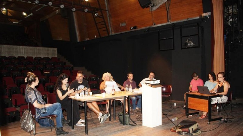 Comissão avalia 55 projetos para ocupação dos teatros Bruno Kiefer e Carlos Carvalho