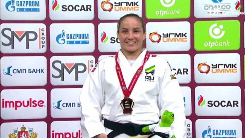 A judoca garantiu a vitória superando a russa Taisia Kireeva com um ippon