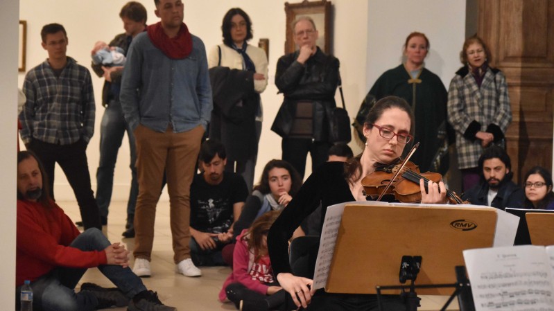 O recital destaca cinco concertos de Vivaldi, com os músicos da camerata se intercalando na interpretação dos solos