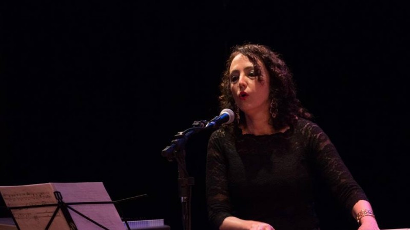 "Música Instrumental Brasileira - M.I.B" é o show do Trio Dunia Elias que encerra o projeto Chapéu Acústico no mês de maio.
