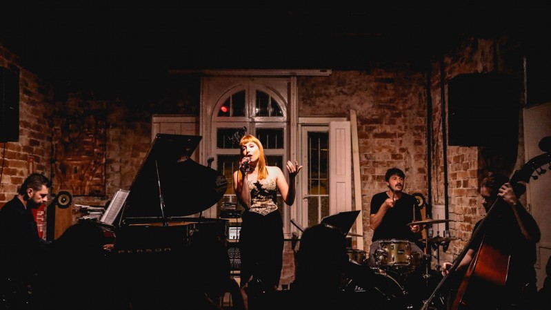 Bibi Jazz Band 1323 foto Jéssica Drew