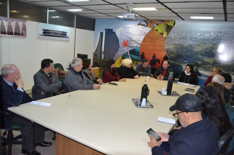 Reunião aconteceu nesta quinta-feira (5)