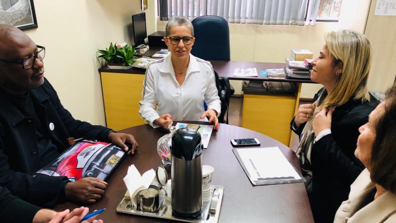 Secretaria Beatriz Araujo