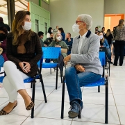 Beatriz Araujo com a diretora de Políticas Públicas para as Mulheres do RS, Bianca Feijó