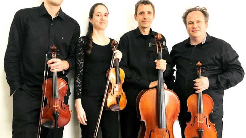 site-quarteto-de-cordas-credito-milton-bock.jpg